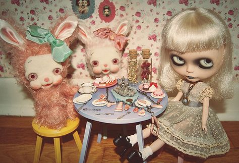 weird girl's tea party mark ryden style Meat Art, Doll Tea Party, Mark Ryden, Girls Tea Party, Big Eyes Art, Fall Coloring Pages, Motivational Art, Dirty Mind, Anime Reccomendations