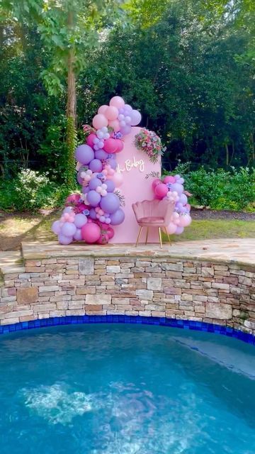 Baby Shower Pool Decorations, Baby Shower Pool Party, Girl Baby Shower Ideas, Pool Decorations, Baby Shower Tea, Pool Decor, Pool Side, Mermaid Theme, Oh Baby