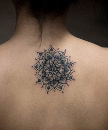 Flower Mandala Tattoo, Mandala Tattoo Back, Mandala Tattoo Meaning, Lotus Flower Tattoo Meaning, Dotwork Tattoo Mandala, Lotus Mandala Tattoo, Flower Spine Tattoos, Sunflower Tattoo Shoulder, Mandala Flower Tattoos