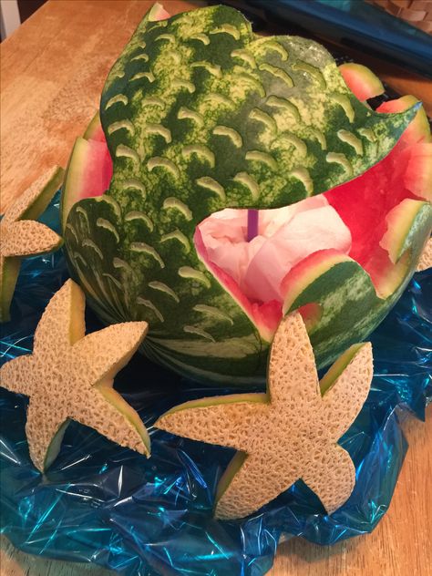 Mermaid Watermelon Carving, Fruit Sea Creatures, Mermaid Fruit Platter, Mermaid Fruit Tray, Mermaid Watermelon, Watermelon Fruit Bowls, Mermaid Birthday Party Food, Mermaid Party Food, 6th Birthday Boys