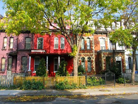 Modern Log Cabins, Victorian Modern, Shotgun House, Atlanta Restaurants, Architecture Collection, Cute Apartment, Row Houses, Places To Be, Grant Park