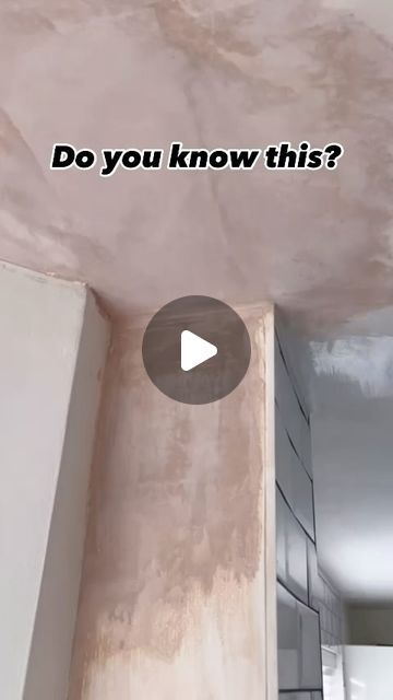 Digihome on Instagram: "Painting a newly plastered surface is different from ordinary walls and ceilings.  Don’t end up with your newly plastered walls and ceilings cracking or flaking by following these steps:  1. Let the plaster dry, this can take up to 4 weeks, but can be quicker using a heater or opening the windows.  2. Mix your mist coat paint, also known as a whitewash coat.  Without the mist coat it’s likely your paint won’t adhere to your new plaster and as a result it will crack, flake or even peel off in sheets in some cases.  3. To create your mist coat, the general rule of thumb is 50/50 mix of emulsion paint to water. I used closer to 60/40.  It needs to be really well mixed before applying, and a kitchen whisk is great for this!  When applying make sure to watch out for drip Plastered Walls, Kitchen Whisk, Instagram Painting, Rule Of Thumb, Coat Paint, Plaster Walls, The Mist, Hacks Diy, Painting Tips