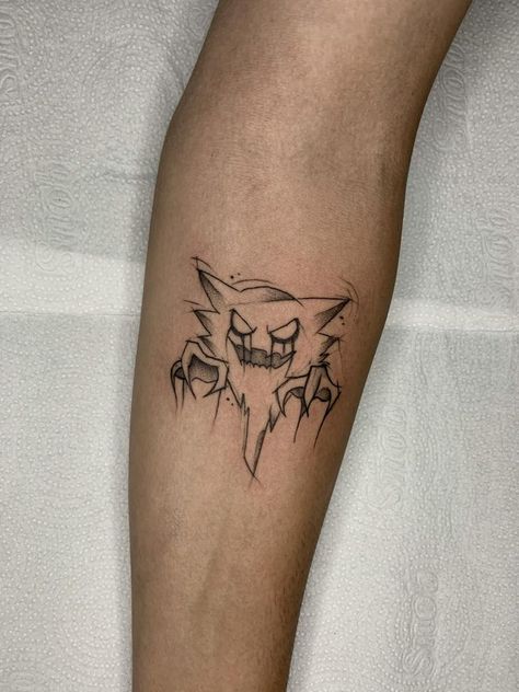 Ghost Pokemon Tattoo, Haunter Tattoo, Mewtwo Tattoo, Pokemon Mewtwo, Ghost Pokemon, Pokemon Tattoo, Anime Tattoos, Cute Little Drawings, Forearm Tattoo