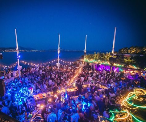 Best Things to Do at Night in Athens, Greece, and Where to Party Athens Beach, Athens Nightlife, Things To Do At Night, Rooftop Restaurants, Greek Wine, Open Air Cinema, Outdoor Cinema, Corfu Greece, Beach Night