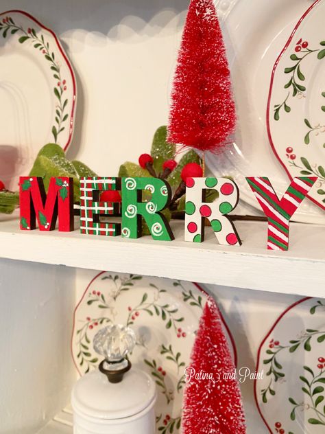 Written Letter Decoration Ideas, How To Decorate Letters Wood, Painting On Wooden Letters, Joy Wood Letters Christmas Crafts, Merry Christmas Letters, Diy Wood Letters Paint Ideas, Letter Decoration Ideas, Wooden Letter Painting Ideas, Wood Letters Decorated Painted