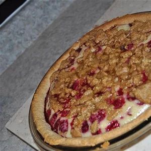 Apple Lattice Pie, Sour Cream Pie, Raspberry Pie Recipe, Lattice Pie, Wild Recipes, Yummy Pies, Strawberry Cream Pies, Apple Fritter Bread, Raspberry Pie