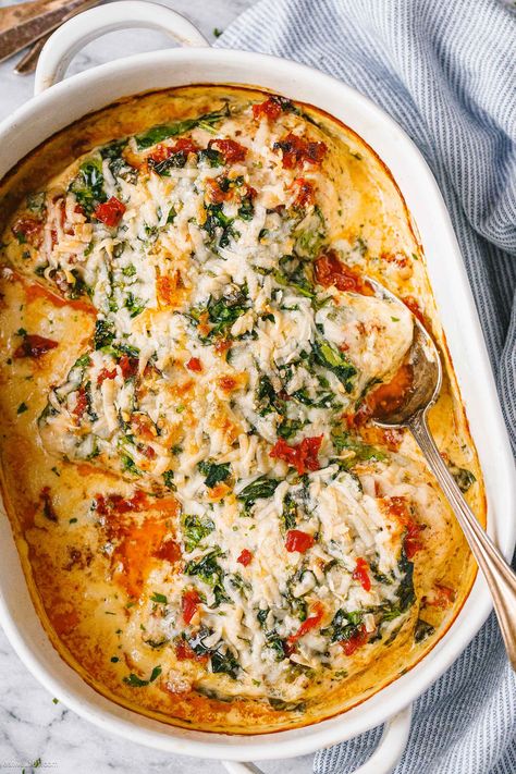 Cooked Chicken Leftovers, Creamy Chicken Bake, Chicken Breast Casserole, Baked Chicken Casserole, Chicken Bake Recipe, Tuscan Salmon, Sundried Tomato Chicken, Keto Chicken Casserole, Creamy Chicken Recipes