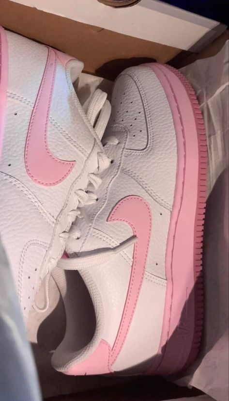 Pink Forces, Nike Air Force Pink, Pink Air Forces, Pink Airforce, Air Force Pink, Pink Nike Air Force 1, Nike Air Force 1 Pink, Pink Air Force 1, Nike Rosa