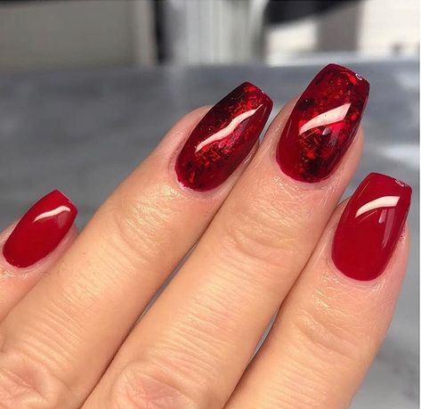 Red Foil Nails, Nails With Foil, Ruby Nails, Nail Jewels, Red Foil, Nails Red, Glass Nails, Foil Nails, Red Diamond