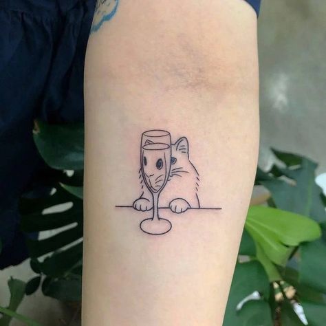 Wine Glass Tattoo, Cat Wine, Meme Meme, Friend Tattoos, Simplistic Tattoos, Minimal Tattoo, Mini Tattoos, Cat Tattoo, Tattoo Sketches