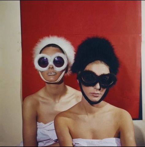 the 60s Snow Glasses, 12th July, Patti Hansen, Two Models, Matching Hats, Lauren Hutton, Sixties Fashion, Glasses Sunglasses, Pics Art