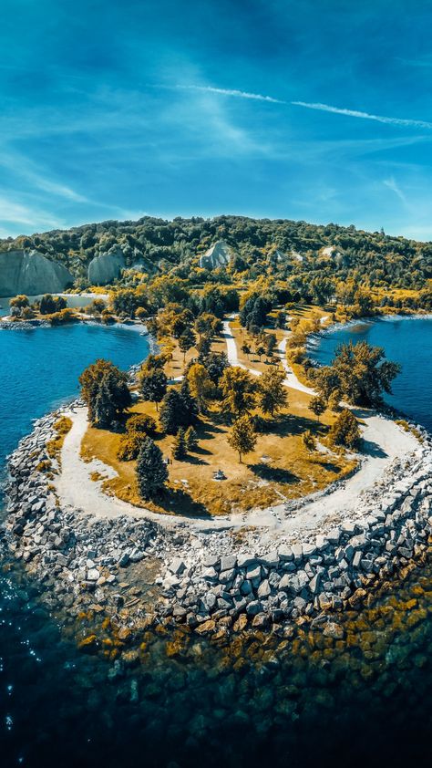 Scarborough Bluffs Park, coastal, Toronto, Ontario, 720x1280 wallpaper Toronto With Kids, Scarborough Toronto, Us Cities To Visit, Travel Vancouver, Scarborough Bluffs, Canadian French, Natural Wallpapers, European Cities To Visit, Canada Summer