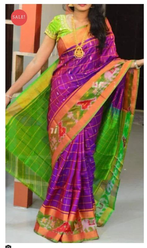 Uppada Pattu Sarees With Price, Uppada Sarees, Uppada Pattu Sarees, Kanjivaram Sarees Silk, Checks Saree, Wedding Saree Blouse, Wedding Saree Blouse Designs, Parrot Green, Purple Saree