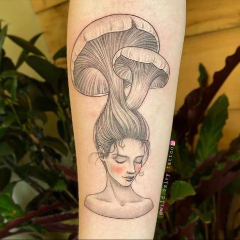 mushroom hair lady tattoo original artwork and tattoo by @wild.isley.tattoo (Pamela Carol) on instagram.  Woman portrait tattoo fairy girl  #mushroomlady #ladytattoo #portrait Trippy Fairy Tattoo, Mushroom Hair Drawing, Mushroom Woman Tattoo, Mushroom Girl Tattoo, Mushroom People Tattoo, Cottagecore Tattoo Ideas, Mushroom Lady Tattoo, Woman Portrait Tattoo, Mushroom Woman