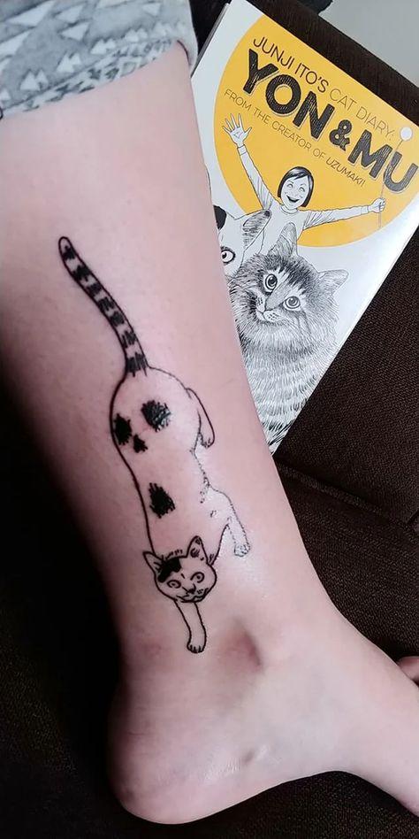 Junji Ito Tattoo, Cat Diary, Trending Tattoos, Junji Ito, Born This Way, Tattoo Machine, First Tattoo, Body Mods, Cat Tattoo