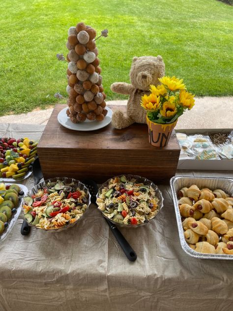 So much fun to create this. Winnie The Pooh Cheese Board, Classic Pooh Baby Shower Ideas Food, Winnie The Pooh Charcuterie Board, Winnie The Pooh Baby Shower Food, Baby Shower Finger Foods, Cat Baby Shower, Shower Flowers, Winnie The Pooh Baby Shower, Disney Baby Shower