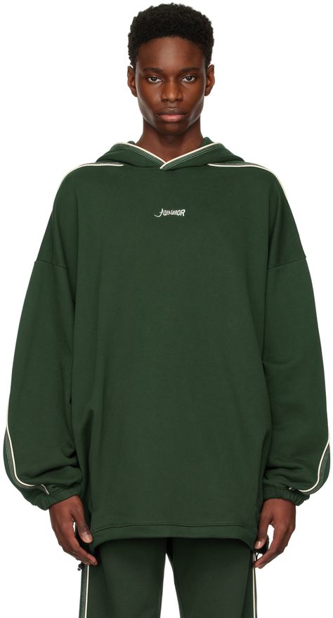 Find Ader Error Green Verif Hoodie on Editorialist. French terry hoodie. Piping throughout. · Logo graphic embroidered at front · Concealed bungee-style drawstring at hem · Dropped shoulders · Elasticized cuffs · Textile logo patch at back Supplier color: Dark green Streetwear Tshirt Design, Sports Chic Outfit, 90s Hoodie, Tech Hoodie, Ader Error, Unique Hoodies, Textile Logo, French Terry Hoodie, Green Hoodie