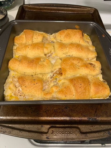 Crescent Rolls Chicken, Recipe Crescent Rolls, Chicken Crescent Bake, Crescent Bake, Chicken Crescent Rolls, Chicken Crescent, Croissant Roll, Chicken Roll Ups, Roll Ups Recipes