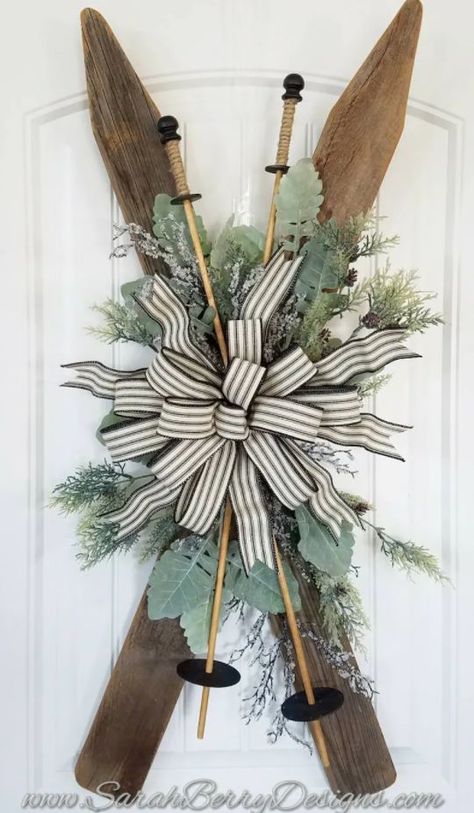 Wreath Ideas For Christmas Door Decorations Art Floral Noel, Wreaths Christmas, Christmas Wreaths For Front Door, Wreaths Diy, Christmas Porch, Wreath Christmas, Christmas 2020, Winter Crafts, Christmas Door