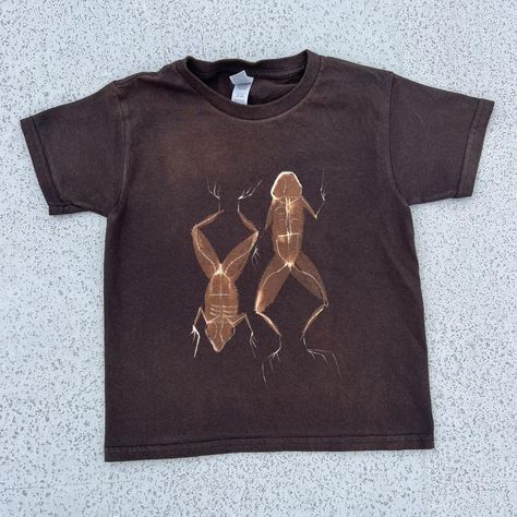 brown hand painted x ray- frog baby tee
Available in... - Depop Bleach Painted T Shirt, Bleach Painting Shirt, Bleach Painting, Paint Shirts, Brown Hand, Diy Sewing Projects, Wren, X Ray, Baby Tee