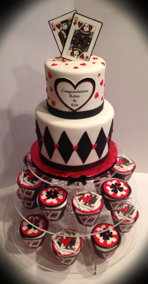 King and queen of hearts cake and cupcakes Queen Of Hearts Cake, Hearts Cake, Heart Birthday Cake, Queen Cakes, Heart Party, Cat Treat Recipes, Heart Cake, Casino Night, King And Queen