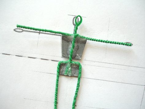 Here is a full, step-by-step account of making a simple twisted wire armature suitable for 1:25 scale figures. I've been meaning to put this together for some time, since long before Wordpress, bec... Dollhouse People, Doll House People, Wire Armature, Wire Sculptures, Doll Making Tutorials, Scale Figures, Doll House Crafts, Paper Mache Sculpture, Mini Accessories