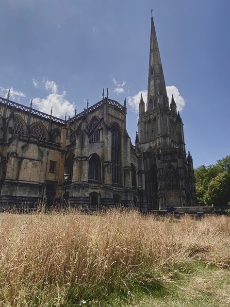 Gothic architecture Medieval architecture Vintage Aesthetic Art Style Church Photograph Photography Art Gallery Vintage Summer Day Sunny Warm Bristol Aesthetic, Soft + Core + Aesthetic, Aesthetic Bright, English Gothic, Medieval Church, Gothic Medieval, Gothic Church, Gothic Aesthetic, + Core + Aesthetic