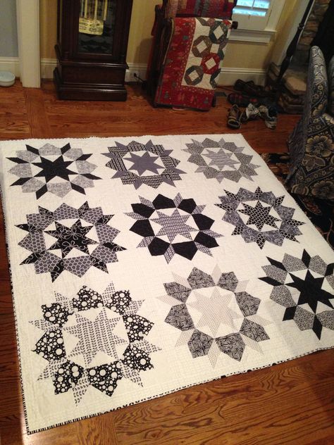 My Swoon Quilt. Pattern by Camille Roskelley and fabric line 50 Shades of Black by Me & My Sister. Swoon Quilt Pattern, Taupe Quilt, Brimfield Block, Framed Quilt, Swoon Quilt, Camille Roskelley, Summer Blush, Two Color Quilts, Black And White Quilts