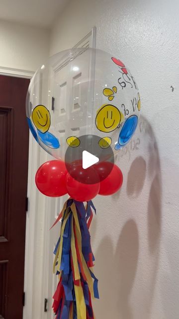 Docha Balloons on Instagram: "First day of school! 📚✂️✏️#vistacalifornia #bubbleballoon #momshelpingmoms #balloons #firstdayofschool" Balloon Therapy, Stressball Balloon, Bubble Balloons, First Day Of School, Balloons, Instagram