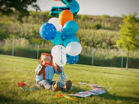 Blippi Photoshoot, Blippi Photoshoot Ideas, Blippi Party, 4th Birthday Parties, 3rd Birthday Parties, Birthday Photoshoot, 2nd Birthday Parties, Party Planner, 4th Birthday