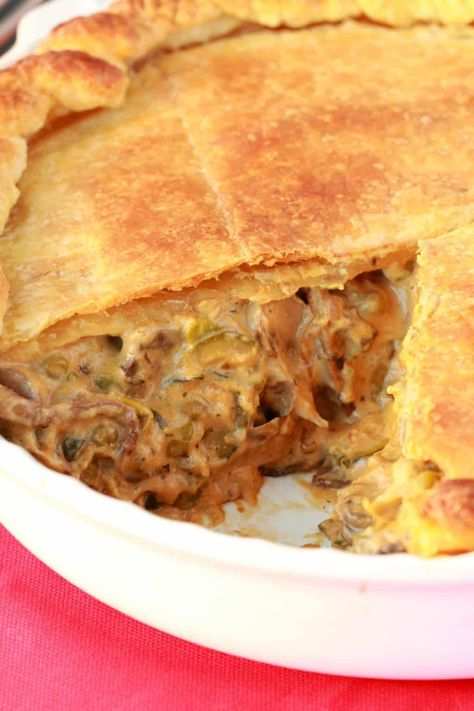 Vegan Pies Savoury, Pot Pie Recipes, Vegan Pot Pie, Vegan Pies Recipes, Vegetarian Pot Pie, Vegan Pot Pies, Veggie Pies, Oil Free Vegan Recipes, Vegan Pie