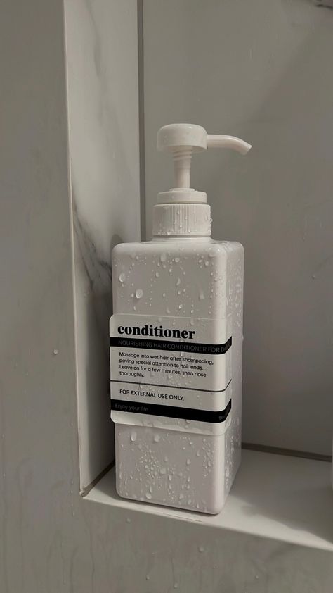 #room #bedroom #toalett #conditioner #recipe #aesthetic #freecrochetpattern #tiktok #paintyourownpottery Hair Conditioner Aesthetic, Shampoo And Conditioner Aesthetic, Conditioner Aesthetic, Youtube Topics, Shampoo Aesthetic, Conditioner Recipe, Recipe Aesthetic, Aesthetic Life, Science Project