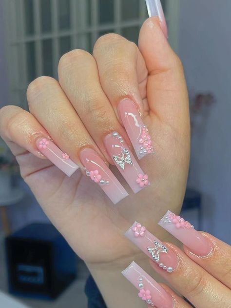 Nails | Stylish Nails | Trendy Nails Ideas | Cute Nails Design | Nails Acrylic | Basic Baddie Nails #Nails #nailsideas Fake Acrylic Nails, Flower 3d, Girly Acrylic Nails, Cute Acrylic Nail Designs, White Nail Designs, Unique Acrylic Nails, 3d Butterfly, Nail Swag, Acrylic Nails Coffin Short