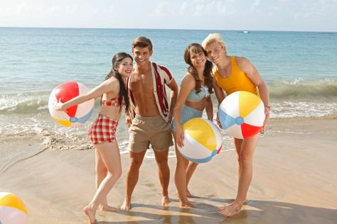 Hang ten, surf's up. #TeenBeachMovie Team Beach Movie, Teen Beach Party, Grace Phipps, Teen Beach 2, Disney Channel Movies, Photos Bff, Maia Mitchell, Disney Channel Original, Beach Balls