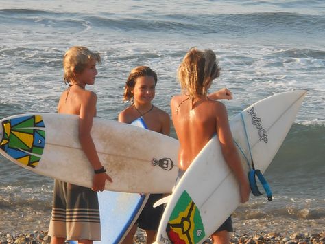 Surf Family Aesthetic, Beach Mom Aesthetic, Surfer Kids, Beach Mom, Moving To Hawaii, Surf Vibes, Summer Surf, Malibu Barbie, Surf Trip