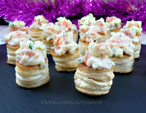 Krispie Treats, Rice Krispie Treat, Rice Krispies, Mayonnaise, Seafood Recipes, Finger Foods, Seafood, Presentation