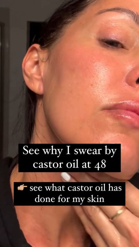 I've been testing skincare products for 6-7 years and have been able to drastically improve my skin. See why castor oil is one of my regulars and how it works on aging skin! Castor Oil And Baking Soda For Age Spots, Castor Oil For Dark Spots, Castor Oil For Face Skin Care, Castor Oil On Face Overnight, Castor Oil Face, Castor Oil Skin, Castor Oil Benefits Skin, Herbalist Garden, Skincare 2023