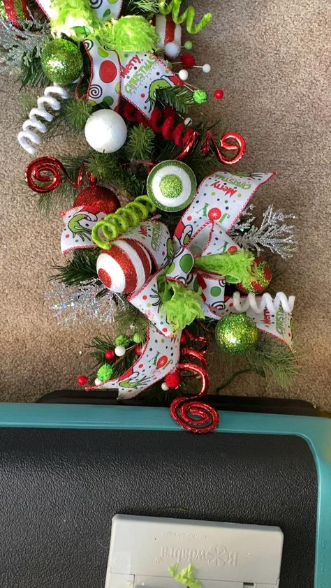 Elaine’s grinch garland ! Grinch Garland, Whoville Christmas Decorations, Christmas Hand Painted, Giant Christmas Ornaments, Grinch Decorations, Grinch Christmas Party, Whoville Christmas, Grinch Christmas Tree, Grinch Christmas Decorations