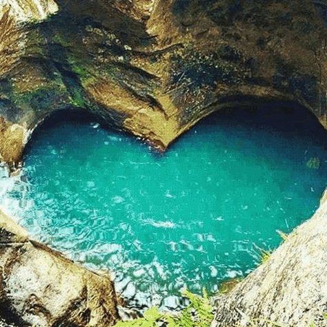 Heart Shaped Nature, Heart Shaped Pool, Hearts In Nature, Watch Images, Natural Hearts, Nature Hearts, Nature Heart, Watch Image, Heart In Nature