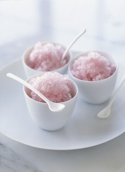 Rose Champagne Granita/ Sauternes and Lemon Honey Granita/ Espresso Granita/ Red Wine and Orange Granita Rose Champagne, Ice Cream Popsicles, Snacks Für Party, Milkshakes, Slushies, Frozen Desserts, Frozen Treats, Just Desserts, Spoons