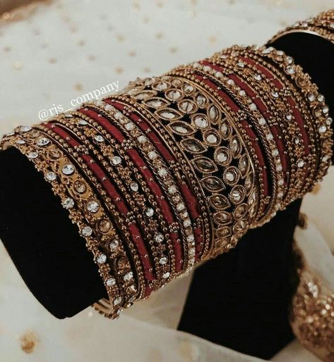 Wedding Chooda, Bangles Bridal, Bangles Collection, Wedding Bangles, Designer Bangles, Beautiful Bangles, Bridal Jewelry Sets Brides, Wedding Jewelry Sets Bridal Jewellery, Bridal Jewellery Inspiration