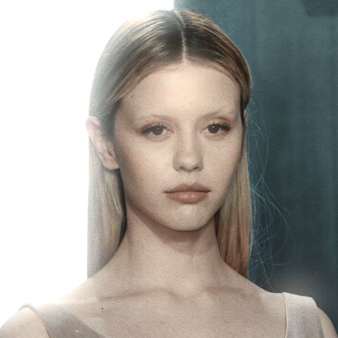 vsp coloring Mia Goth Icons, Mia Goth Aesthetic, Vsp Coloring, Model Icons, Resident Evil Characters, Mia Goth, Mia 3, British Actresses, Living Legends