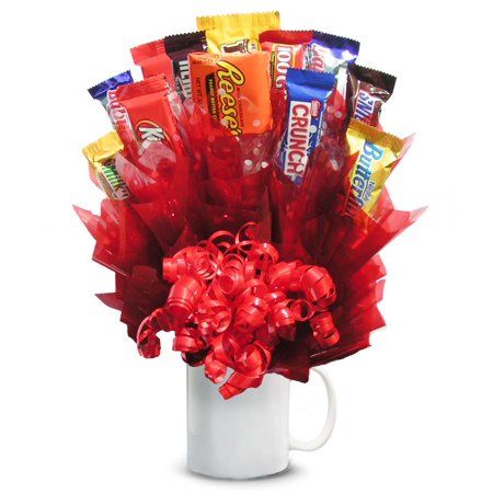 Show someone special how sweet you are with this amazing candy bouquet. All your favorite candies are arranged in an impressive display within a keepsake mug. This is a unique and tasty gift that is sure to make their day. Includes:  Variety of Candy  Reusable Mug  Decorative Bow Halloween Fruit Tray, Bouquet Business, Candy Bar Bouquet, Candy Business, Cheap Candy, Making Candy, Candy Gift Baskets, Candy Bouquet Diy, Halloween Fruit