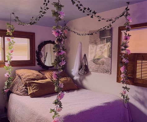 Vines Pink Room With Vines, Purple Vines Room, Ivy And Wisteria Bedroom, Vine And Tapestry Room Decor, Hanging Vines And Flowers Bedroom, Whimsy Goth, Fairy Decor, Dream Room Inspiration, Blue Walls