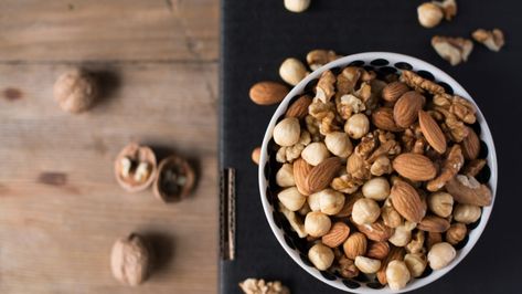 How many nuts should I eat a day? All the nutty questions you want answered High Protein Vegan Diet, Eat More Protein, Immune Boosting Foods, Healthy Nuts, Low Carb Snack, More Protein, High Protein Vegan, Bbc Good Food Recipes, Mixed Nuts