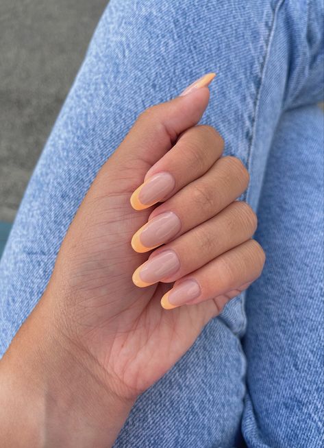 Oval Orange French Tip Nails, Light Orange French Tip Nails Almond, Pastel Orange French Tip Nails, French Nail Oval, Light Orange French Tip Nails, French Tips Orange, Pale Orange Nails, Light Orange Nails, Orange French Nails