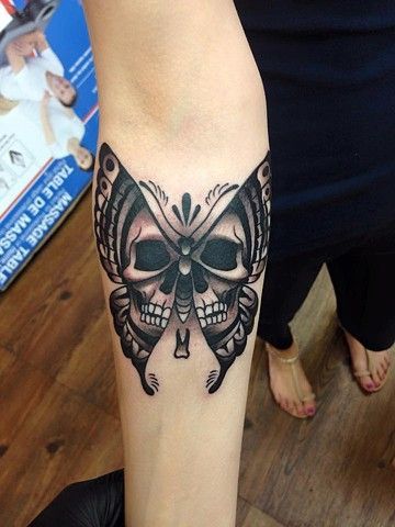 Female Butterfly Story Tattoo Design - Butterfly Tattoos For Females - Butterfly Tattoos - Crayon Butterfly Story, Skull Butterfly Tattoo, Story Tattoo, Butterfly Tattoos For Women, Design Butterfly, Inspiration Tattoos, Disney Tattoo, Butterfly Tattoos, Butterfly Tattoo Designs