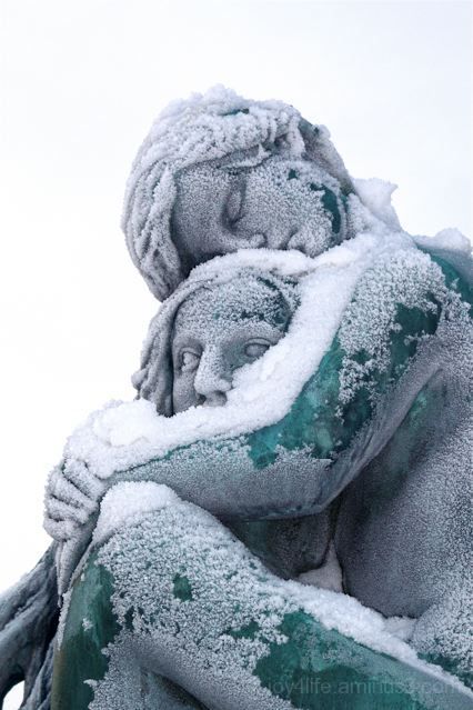 Embrace (Wenche) Winter Love, Frozen In Time, Snow Queen, Sculpture Installation, Winter Colors, Dark Souls, Sculptures & Statues, Magazine Art, Photography Portfolio