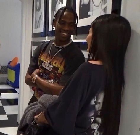 Travis Scott, Two People, Kylie Jenner, Black And White, Instagram Photos, Wall, Black, Instagram