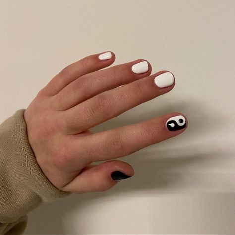 Male Nail Designs, Masculine Nail Designs, Nails Hombres, Masc Nails, Men Nails, Ying Yang Nails, Yin Yang Nails, Mens Manicure, Nail Paints